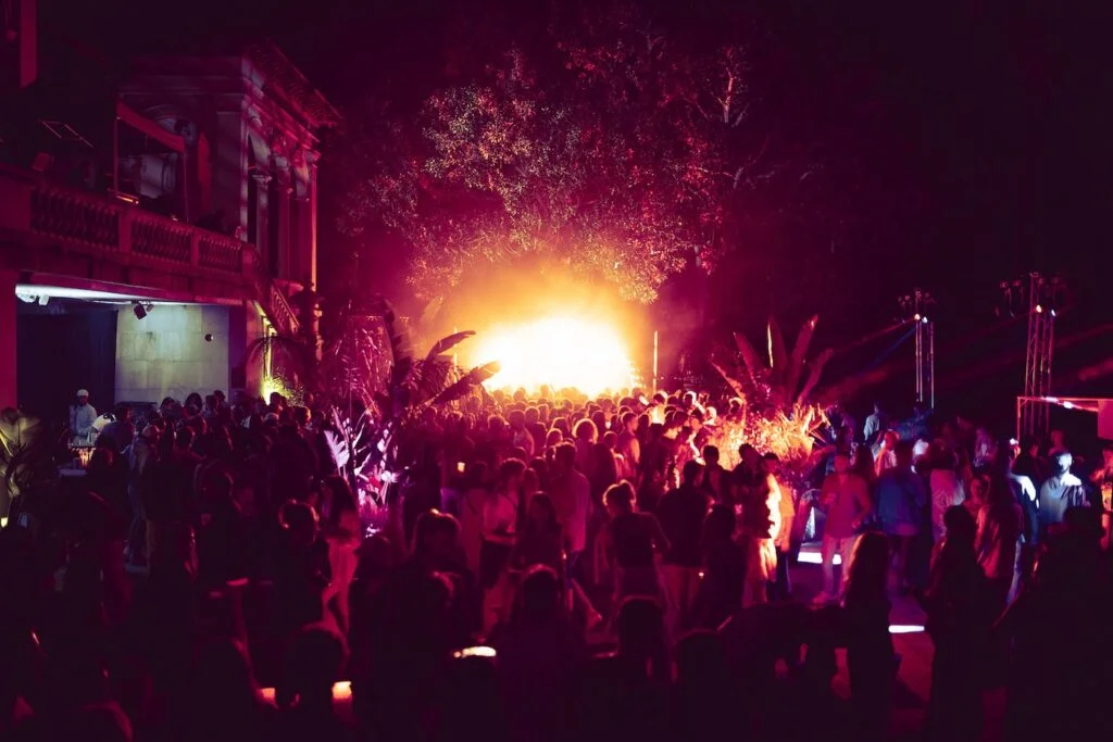 festival crowd at botanica festival